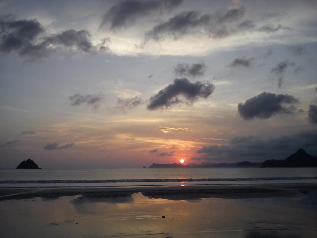 Selong Belanak Bungalows Exterior foto